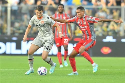 恩波利 vs 克雷莫内斯