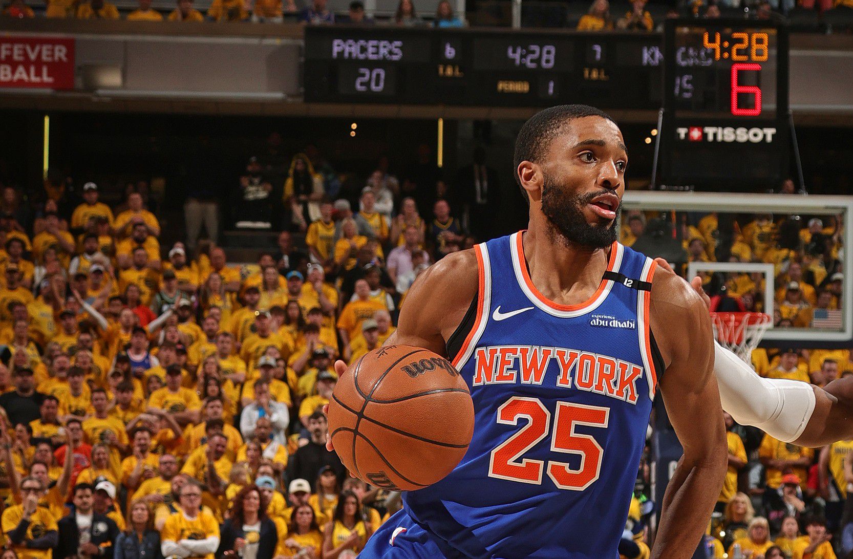 尼克斯第三节砍下31分，但球队主队场仍跟跑位魔术18分